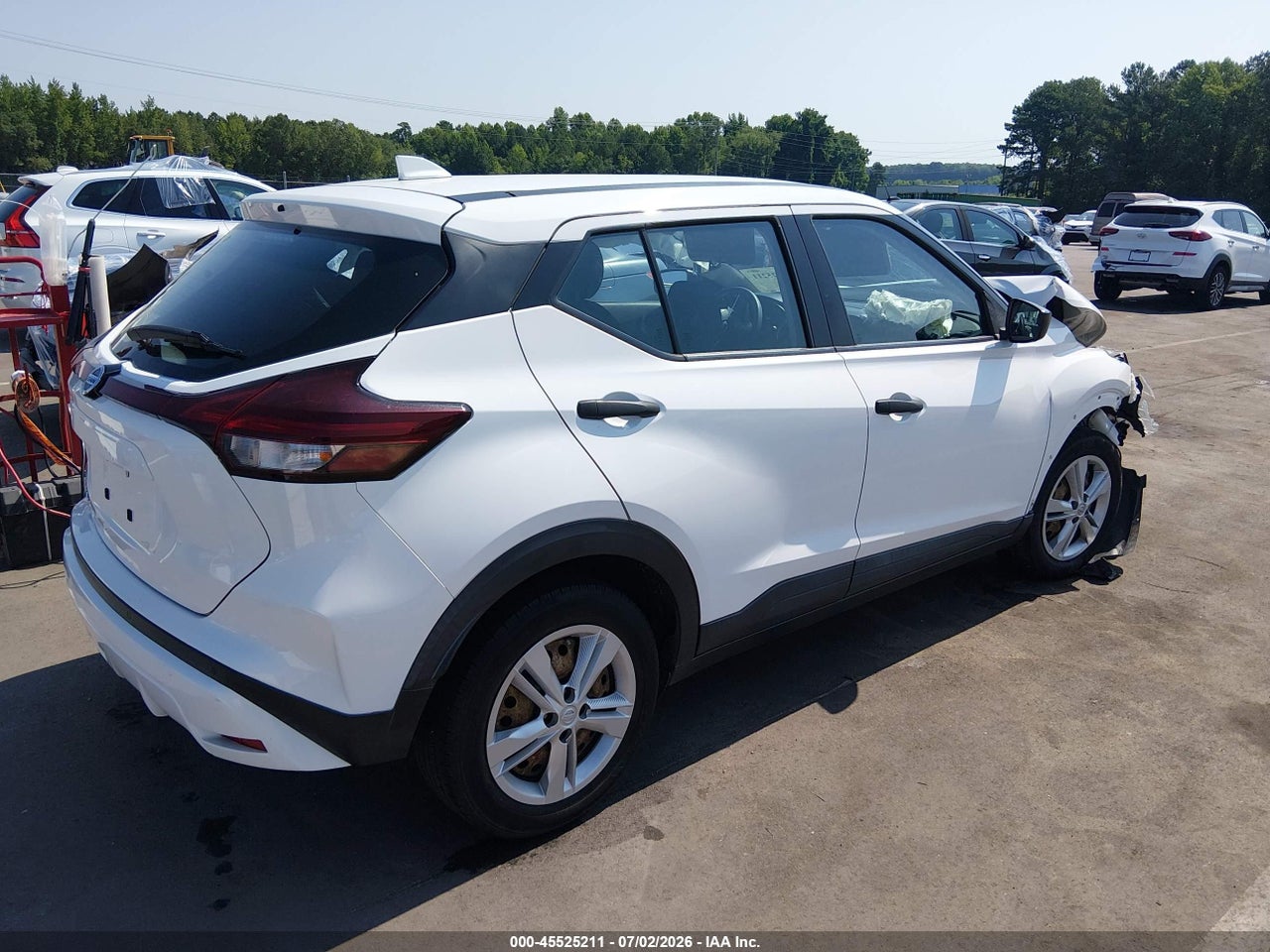 2021 NISSAN KICKS S XTRONIC CVT · 4/10