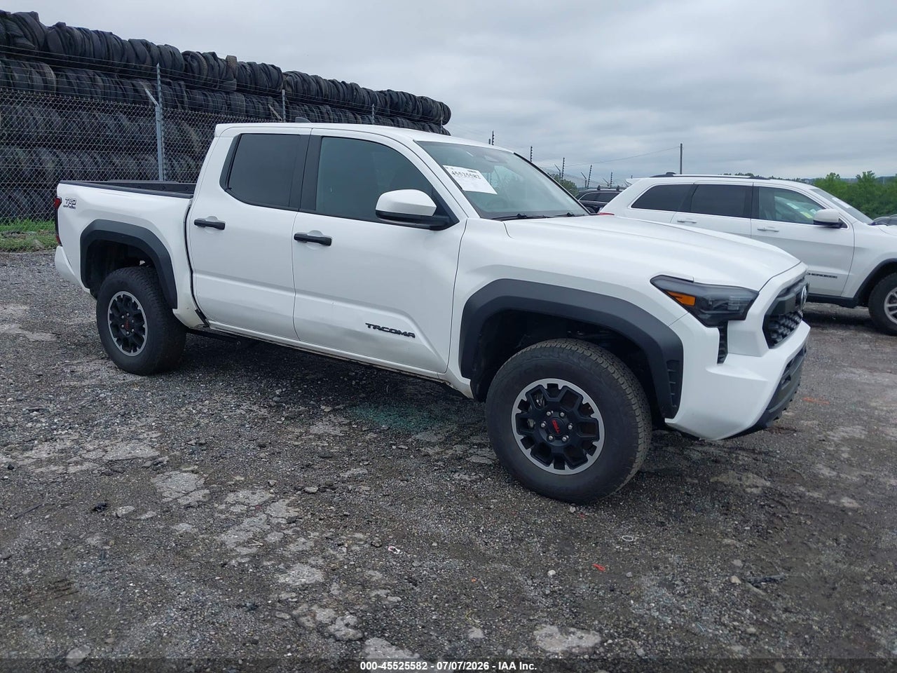 3TMLB5JN5SM****** · 2025 TOYOTA TACOMA TRD OFF ROAD