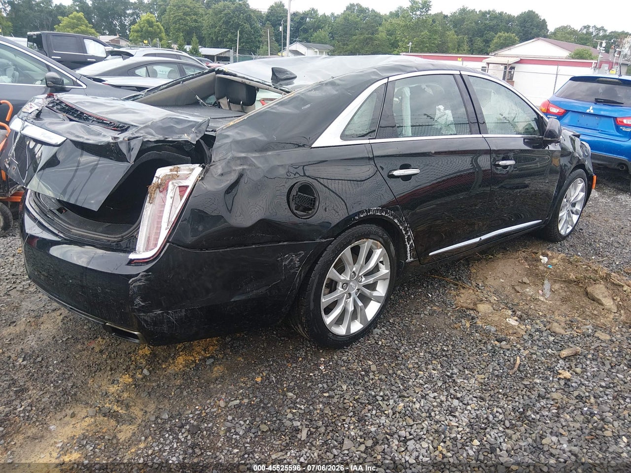 2017 CADILLAC XTS LUXURY · 4/10