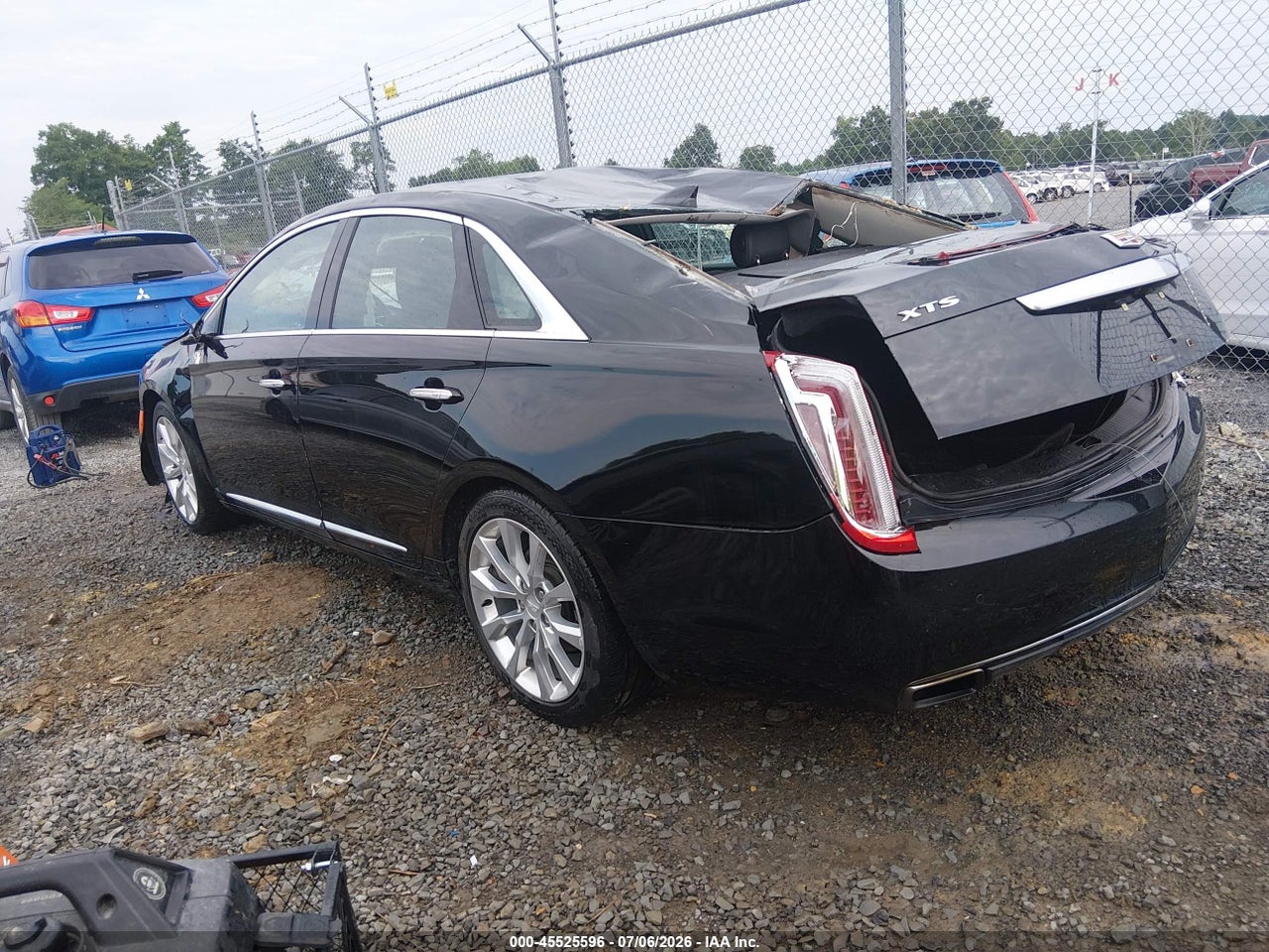 2017 CADILLAC XTS LUXURY · 3/10