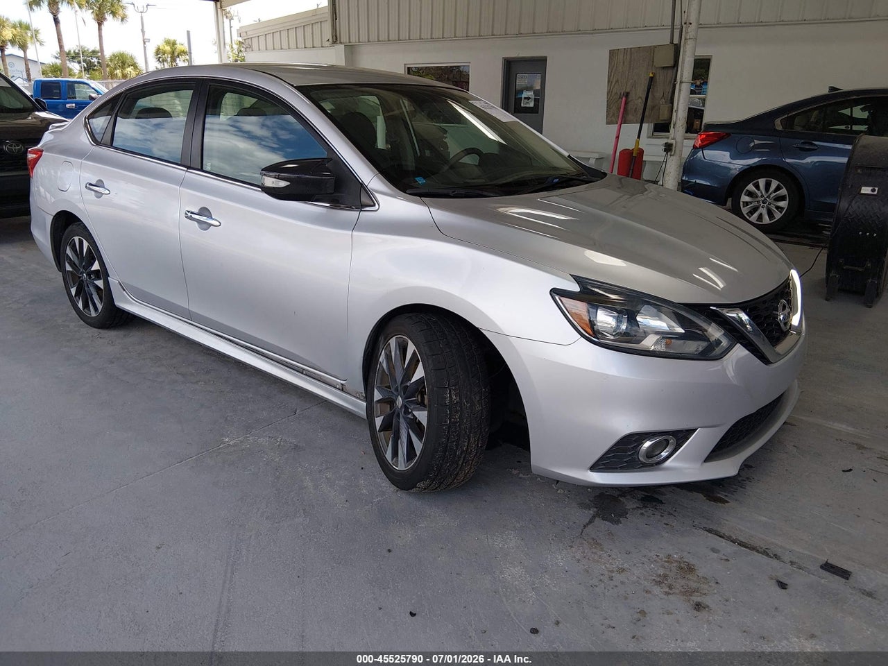 3N1AB7AP8HY****** · 2017 NISSAN SENTRA SR
