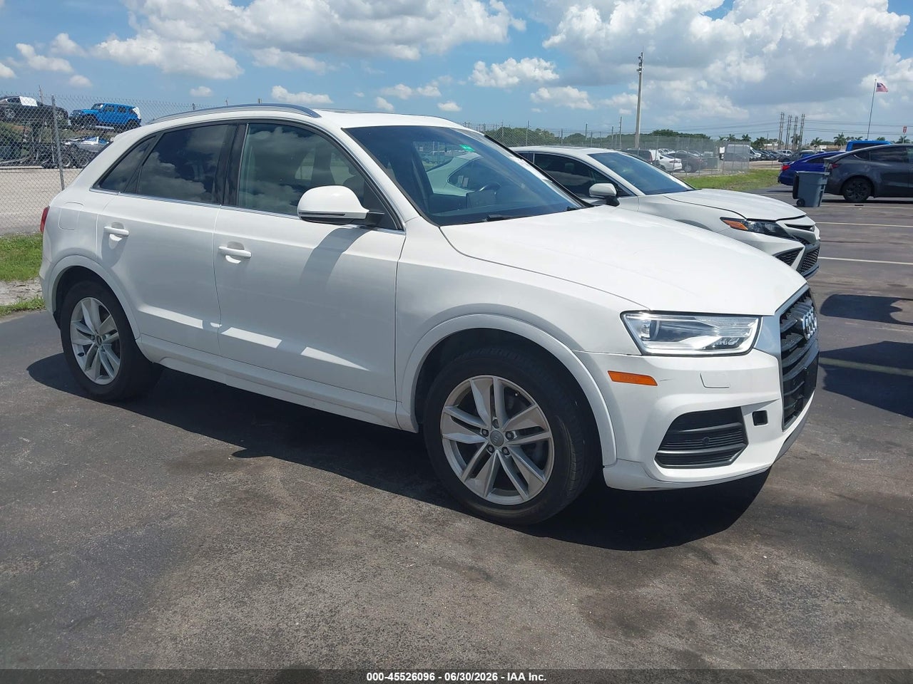 WA1JCCFSXHR****** · 2017 AUDI Q3 2.0T PREMIUM