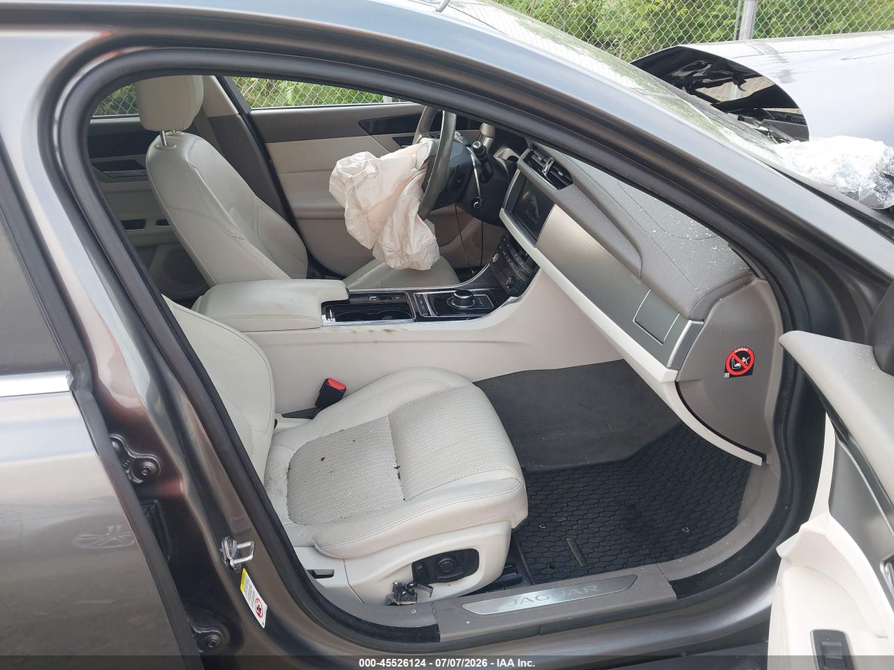 2017 JAGUAR XF 35T PRESTIGE · 5/11