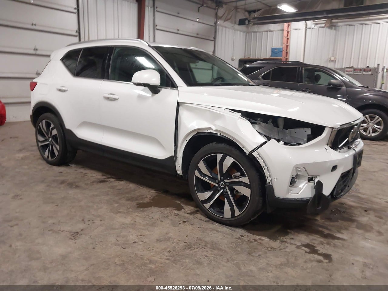YV4L12UF5R2****** · 2024 VOLVO XC40 B5 ULTIMATE BRIGHT THEME