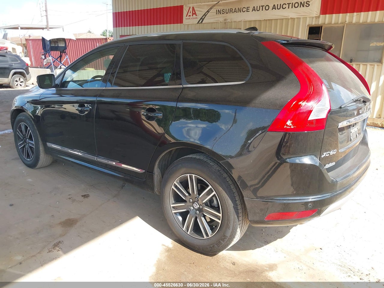 2017 VOLVO XC60 T5 DYNAMIC · 3/5