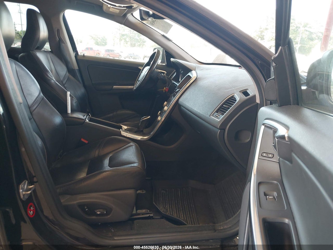 2017 VOLVO XC60 T5 DYNAMIC · 5/5