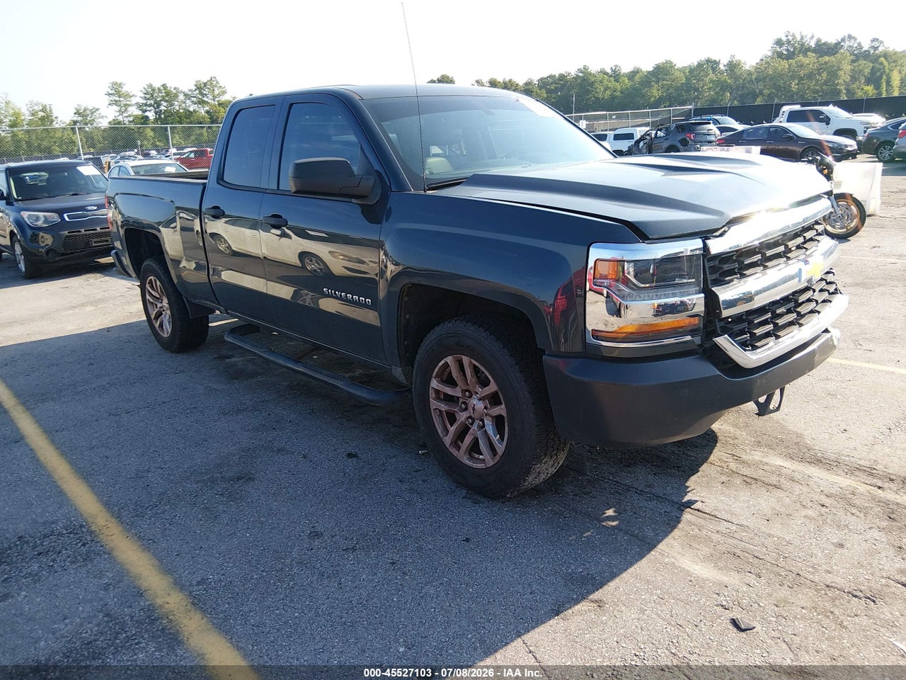2GCRCNEC4K1****** · 2019 CHEVROLET SILVERADO 1500 LD WT