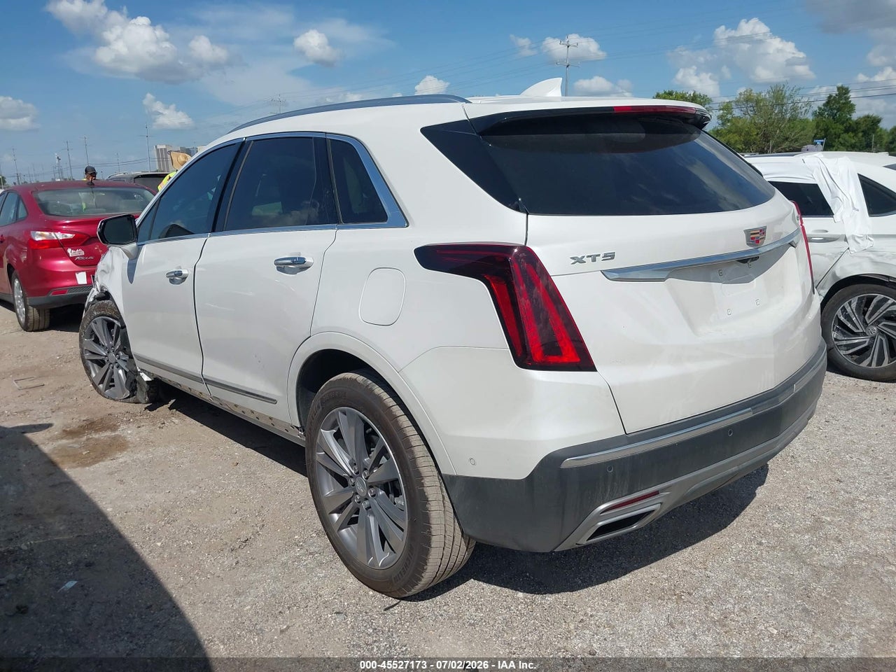 2025 CADILLAC XT5 FWD PREMIUM LUXURY · 3/11