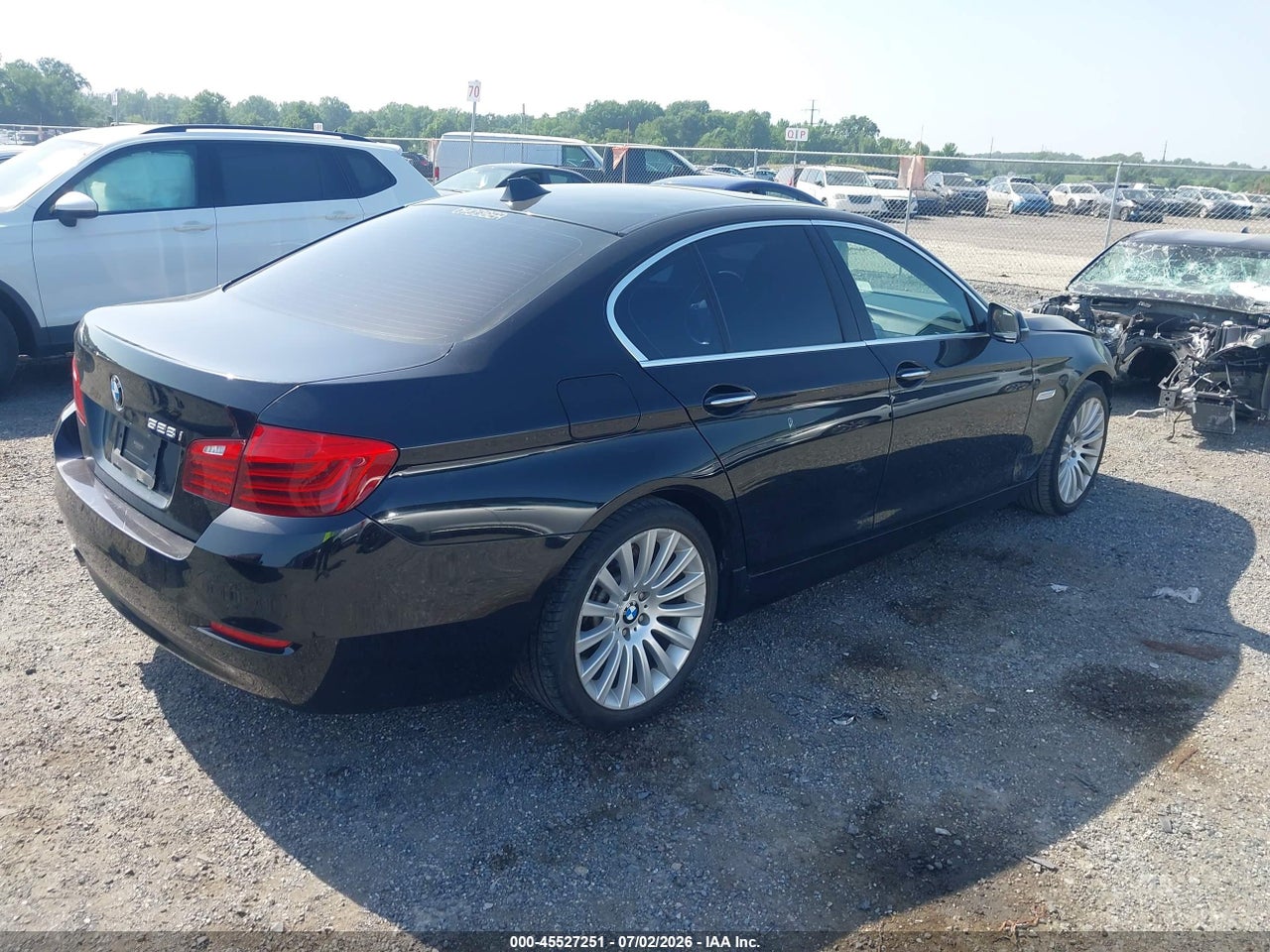 2014 BMW 528I   · 4/11