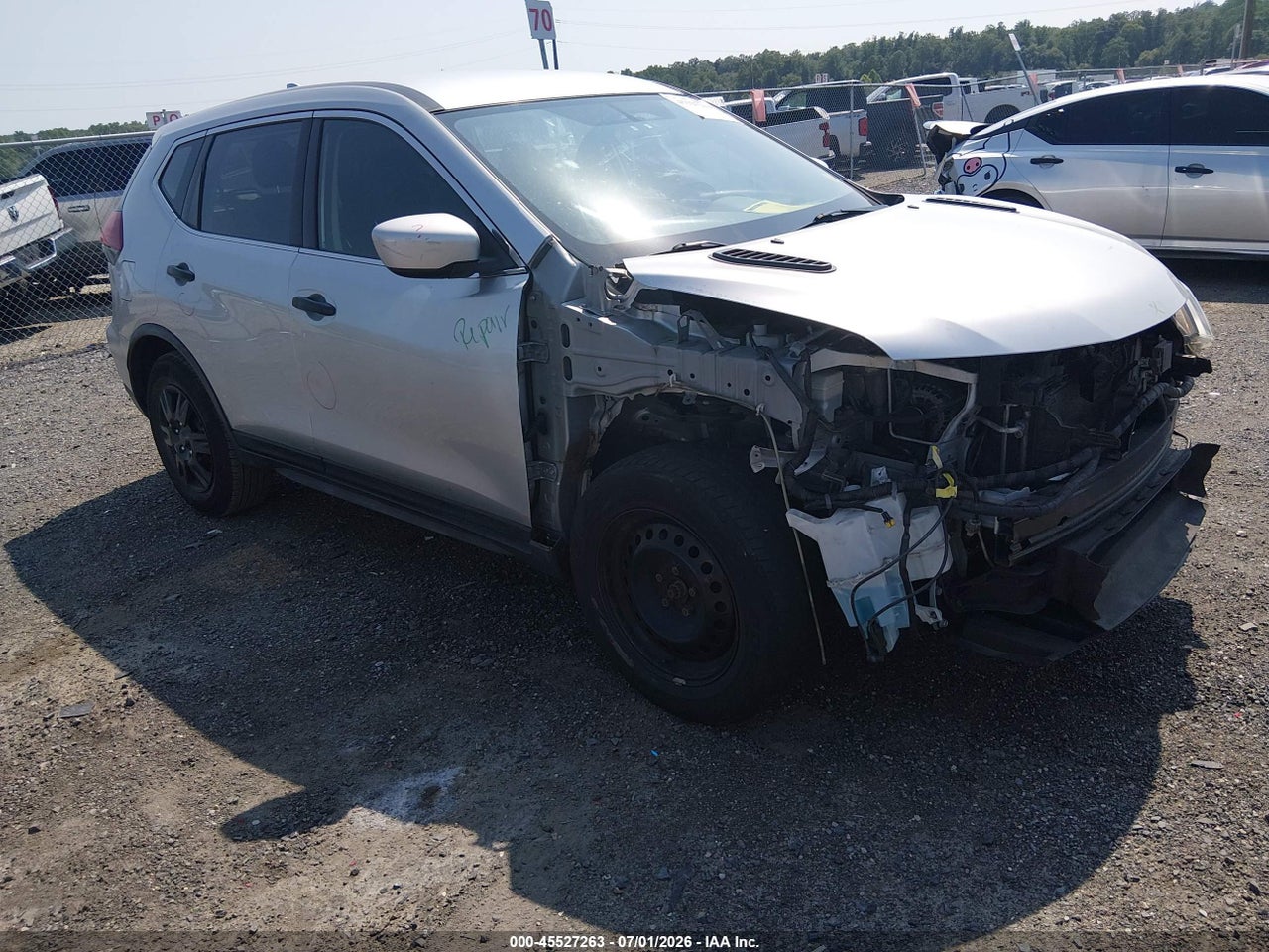 JN8AT2MV5JW****** · 2018 NISSAN ROGUE S