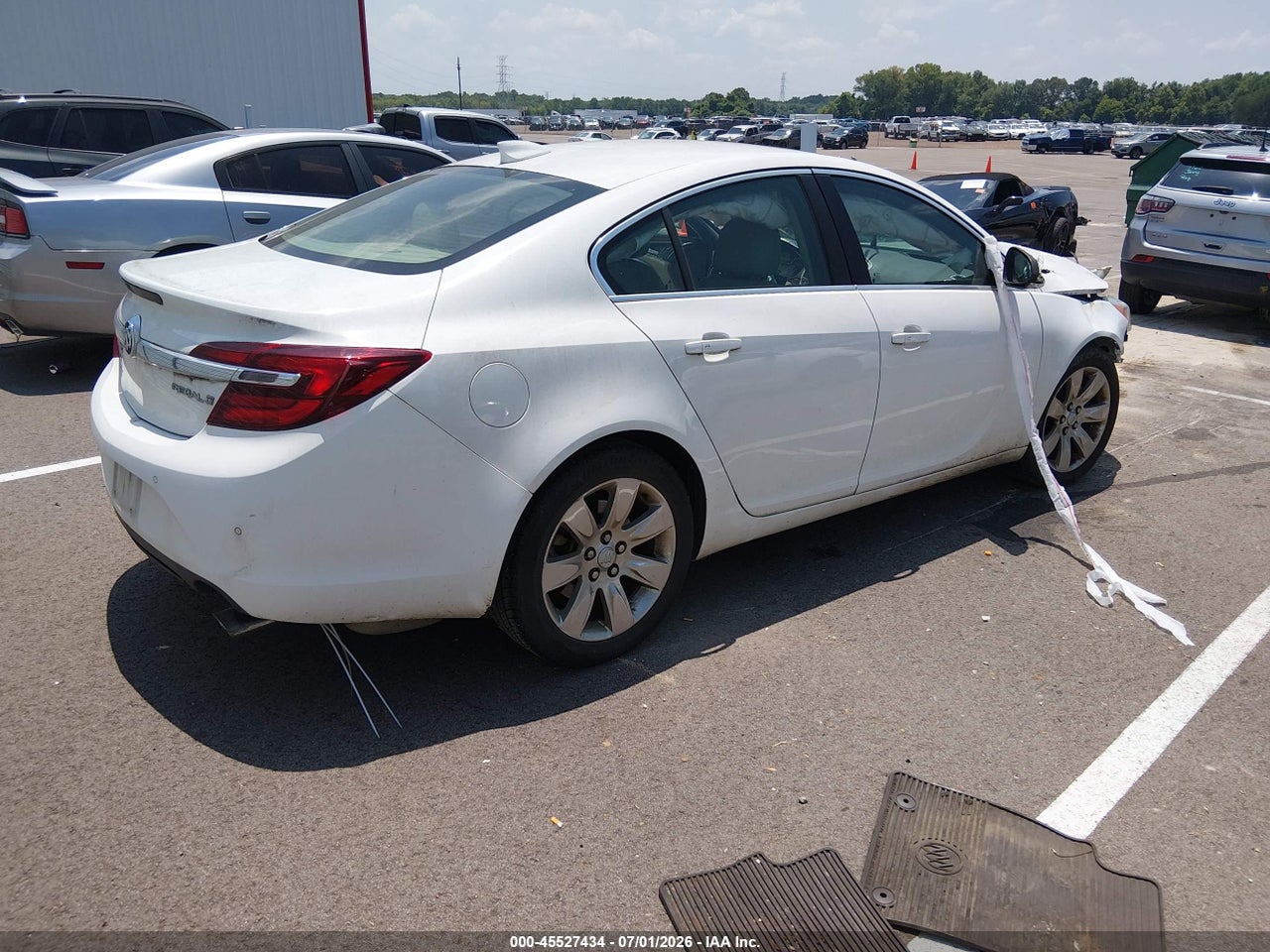 2016 BUICK REGAL TURBO PREMIUM II · 4/10