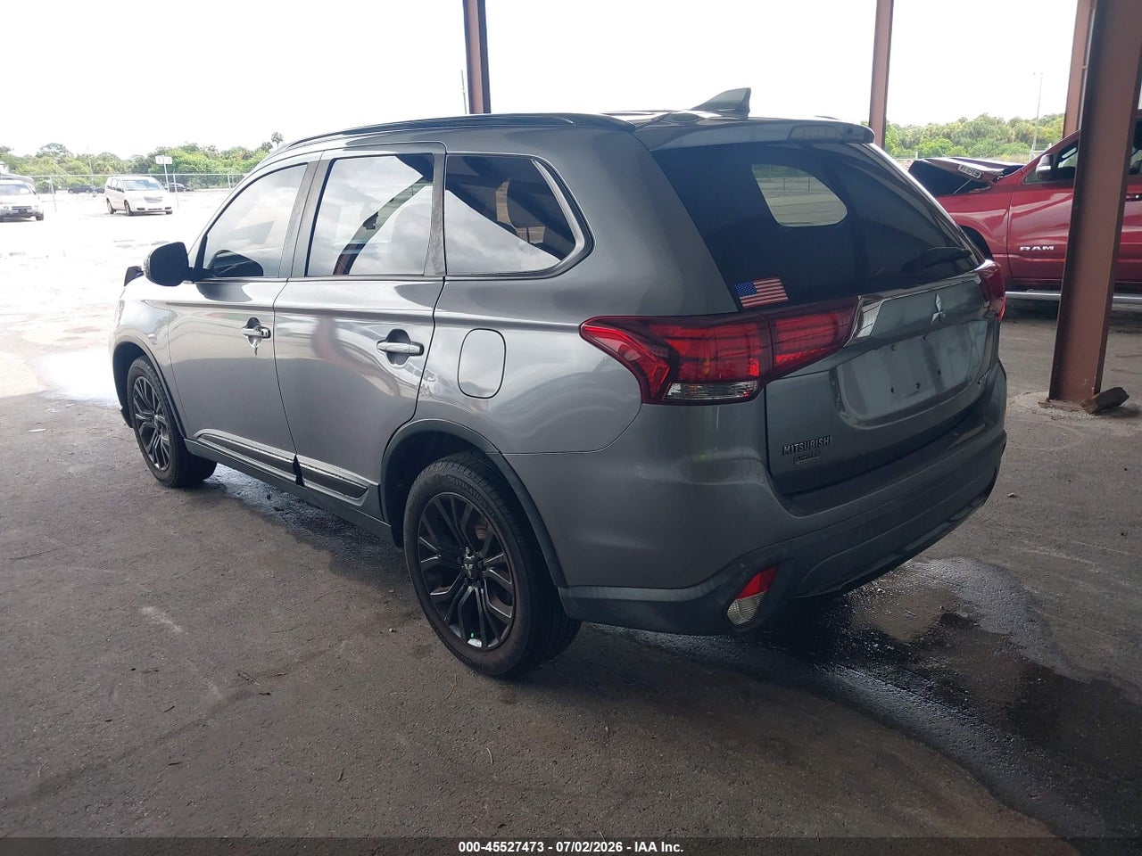 2018 MITSUBISHI OUTLANDER LE · 3/11