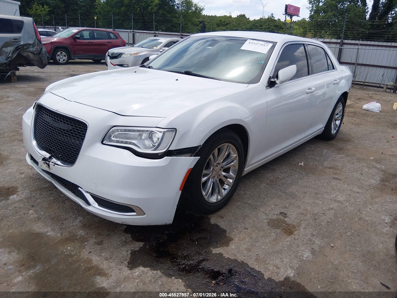 2017 CHRYSLER 300 LIMITED · 2/11