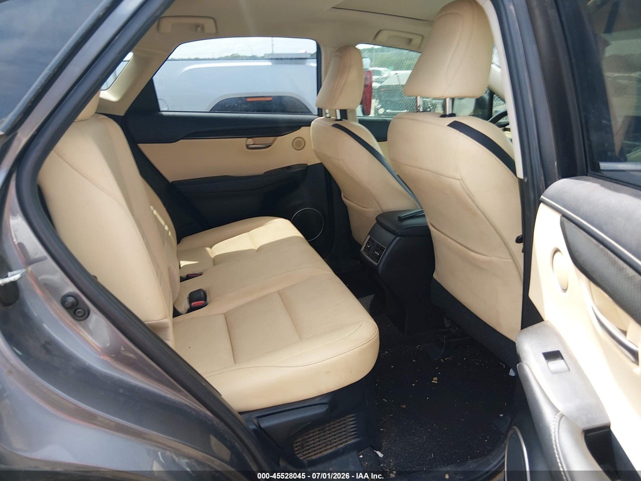 2016 LEXUS NX 200T   · 8/11
