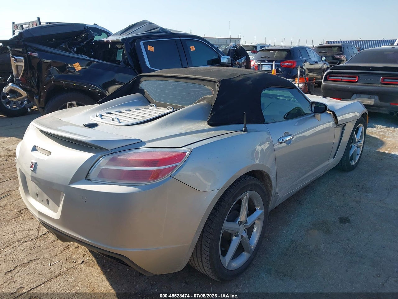 2007 SATURN SKY   · 4/11