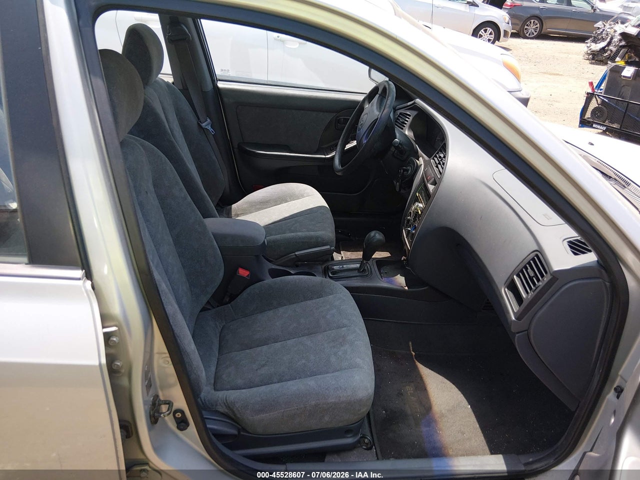2003 HYUNDAI ELANTRA GLS/GT · 5/11