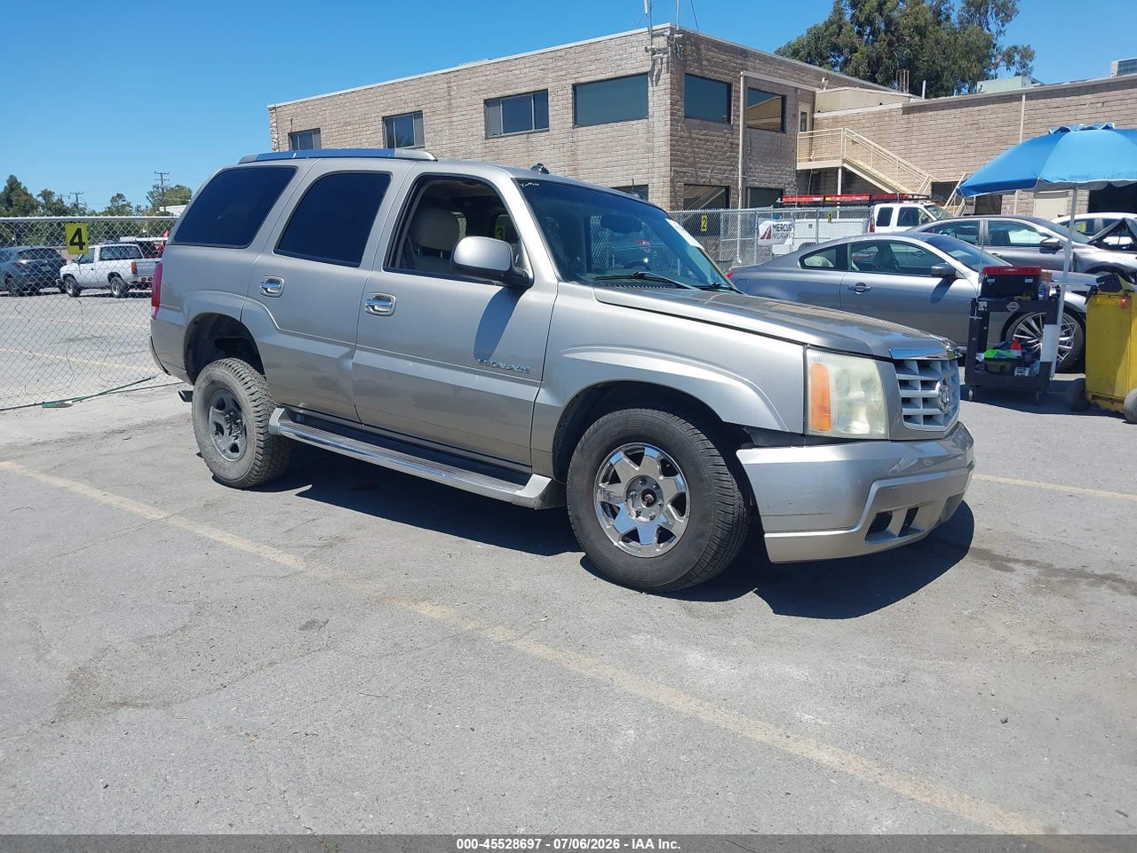 1GYEK63N23R****** · 2003 CADILLAC ESCALADE STANDARD