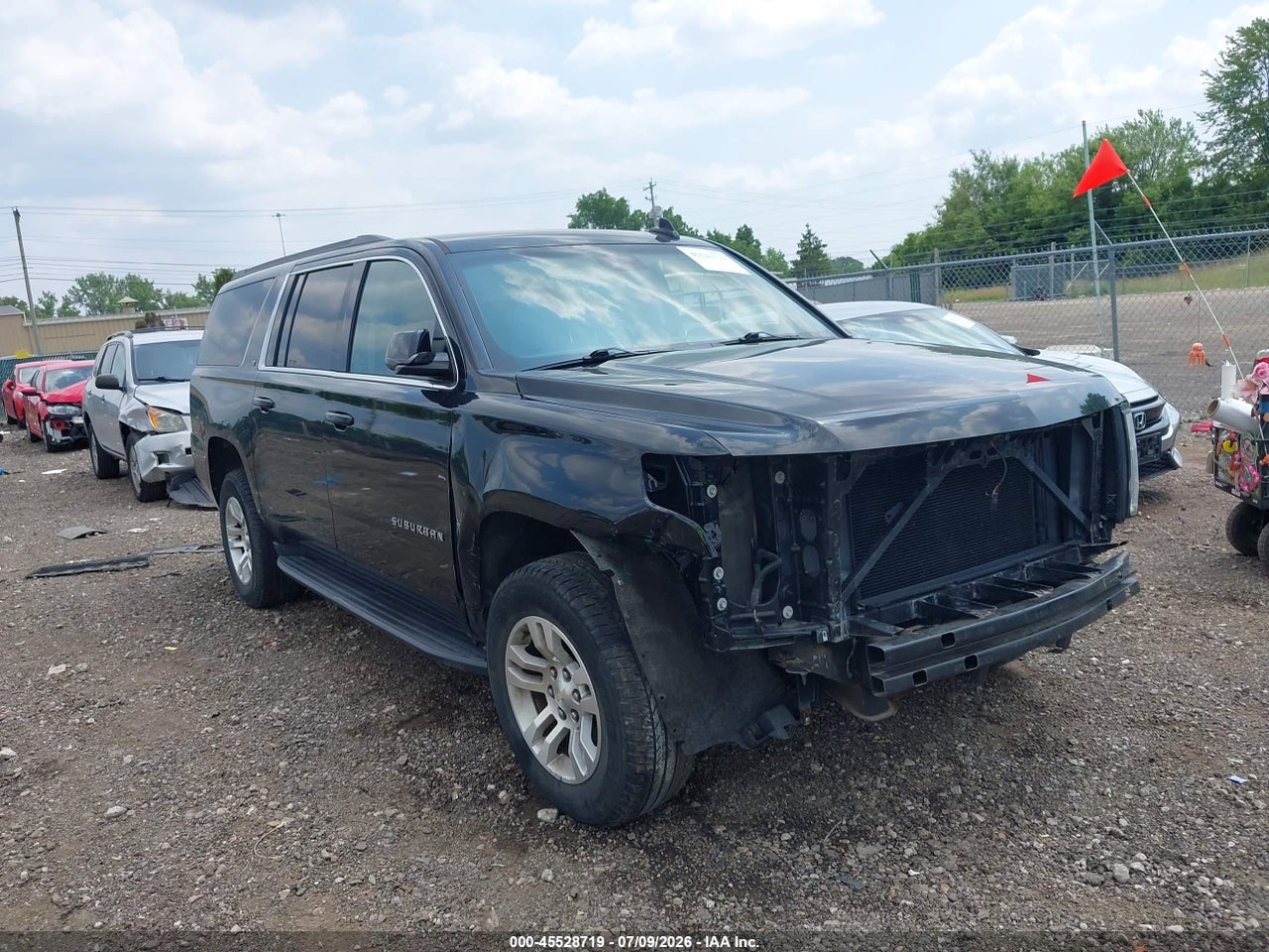 1GNSKHKC8JR****** · 2018 CHEVROLET SUBURBAN LT