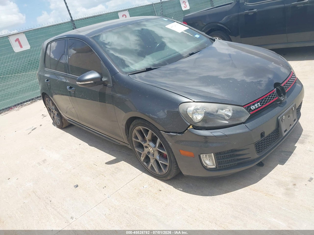 WVWHD7AJXEW****** · 2014 VOLKSWAGEN GTI WOLFSBURG EDITION