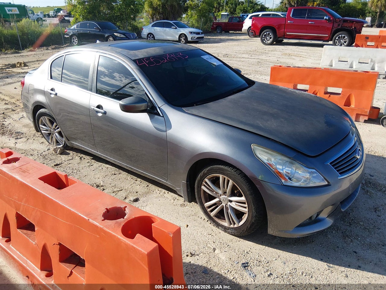 2013 INFINITI G37 JOURNEY