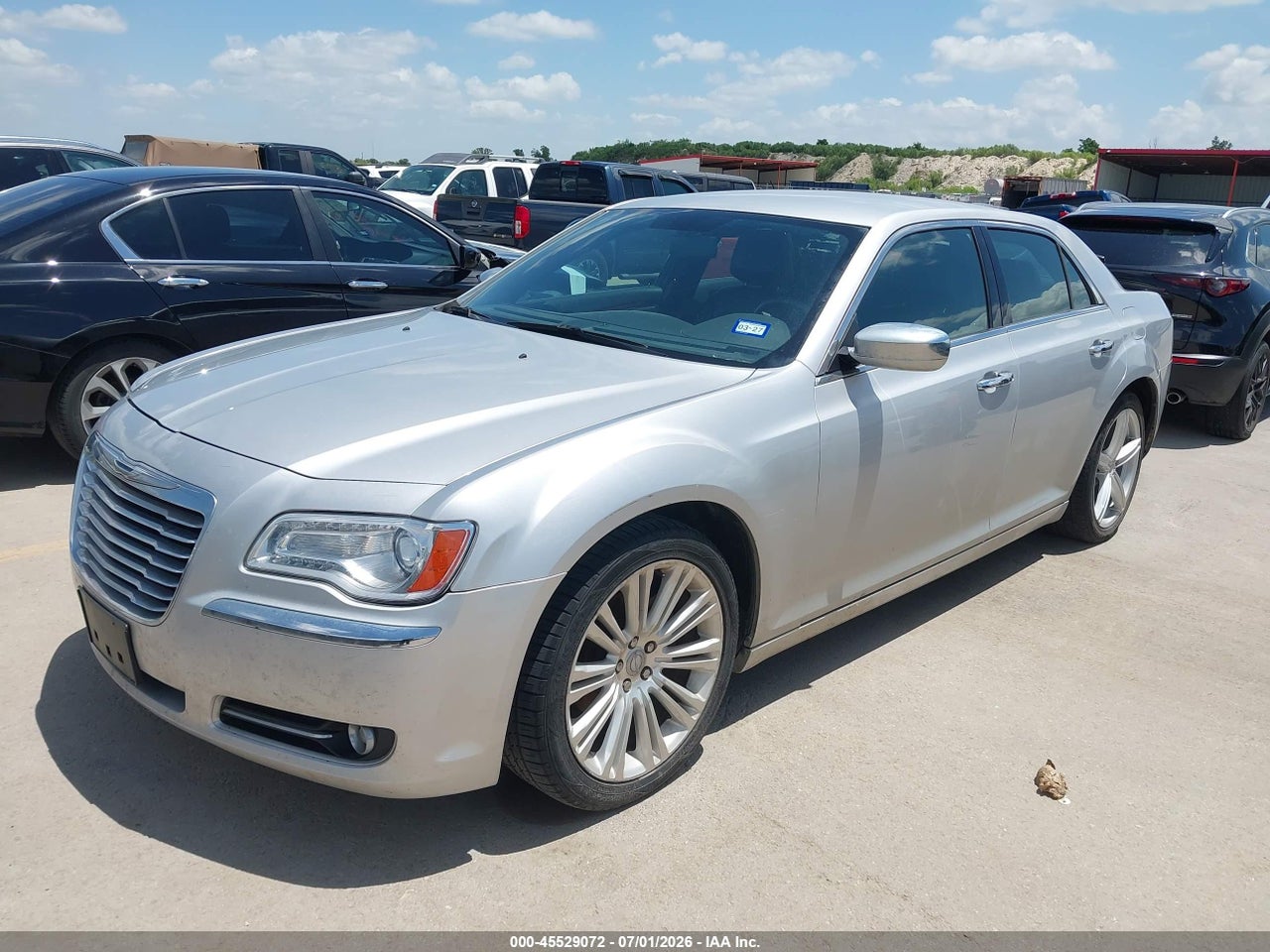 2012 CHRYSLER 300 LIMITED · 2/11