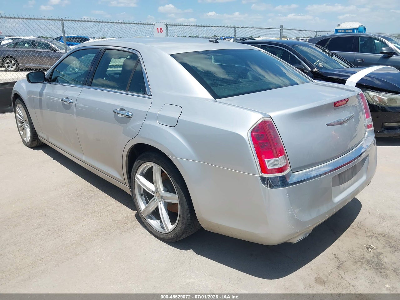 2012 CHRYSLER 300 LIMITED · 3/11