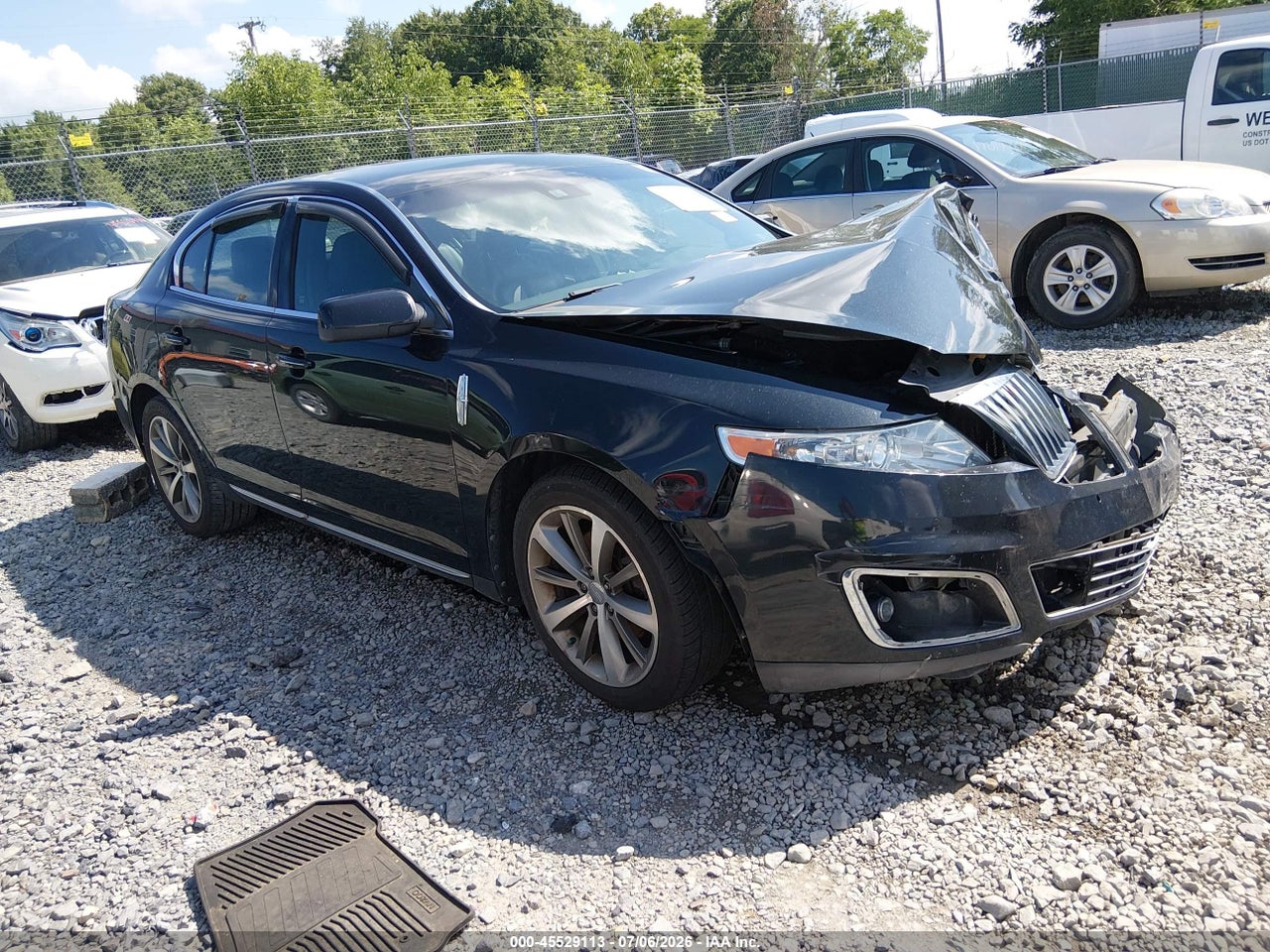 1LNHM93R39G****** · 2009 LINCOLN MKS