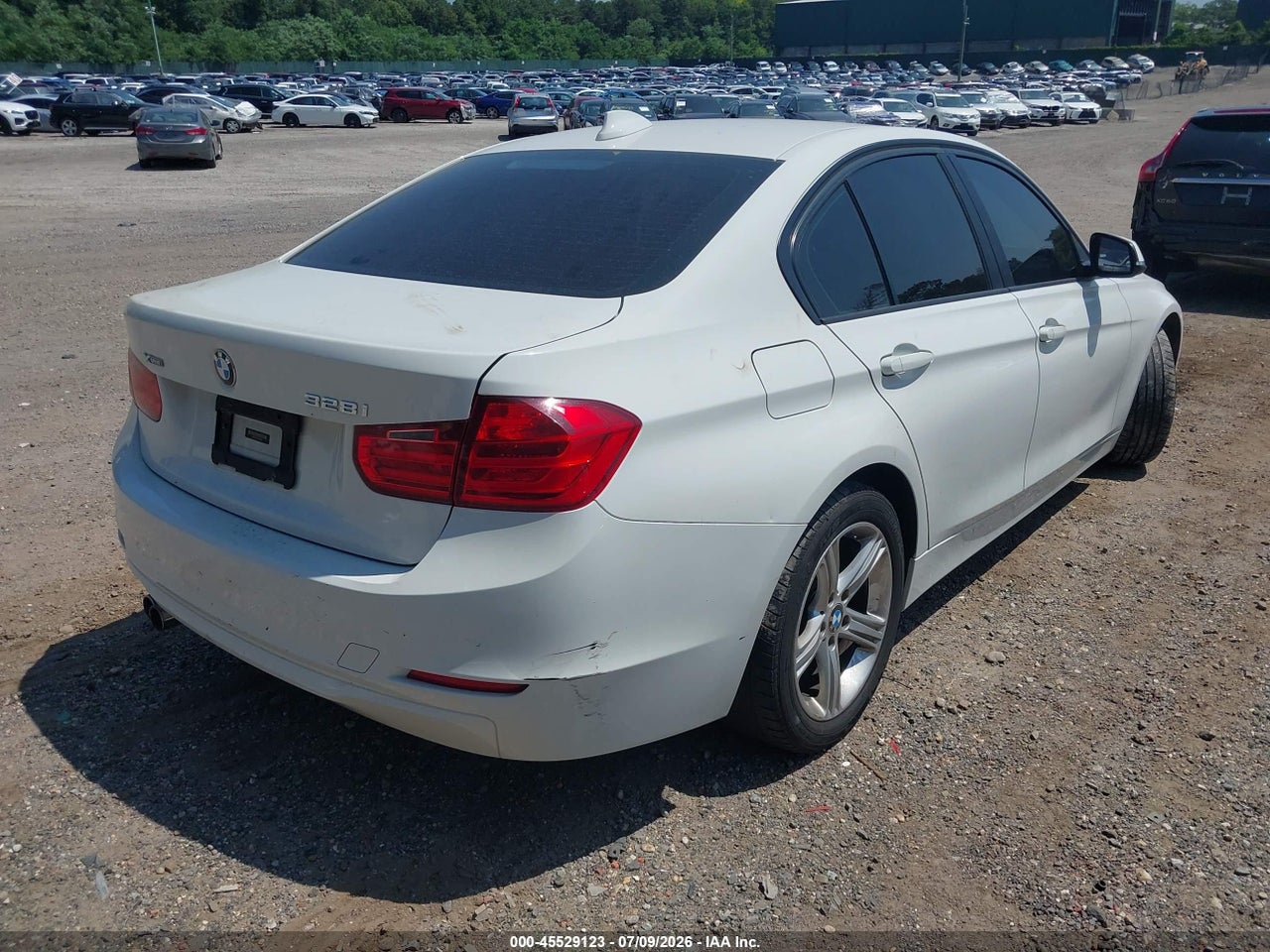 2014 BMW 328I XDRIVE · 4/11