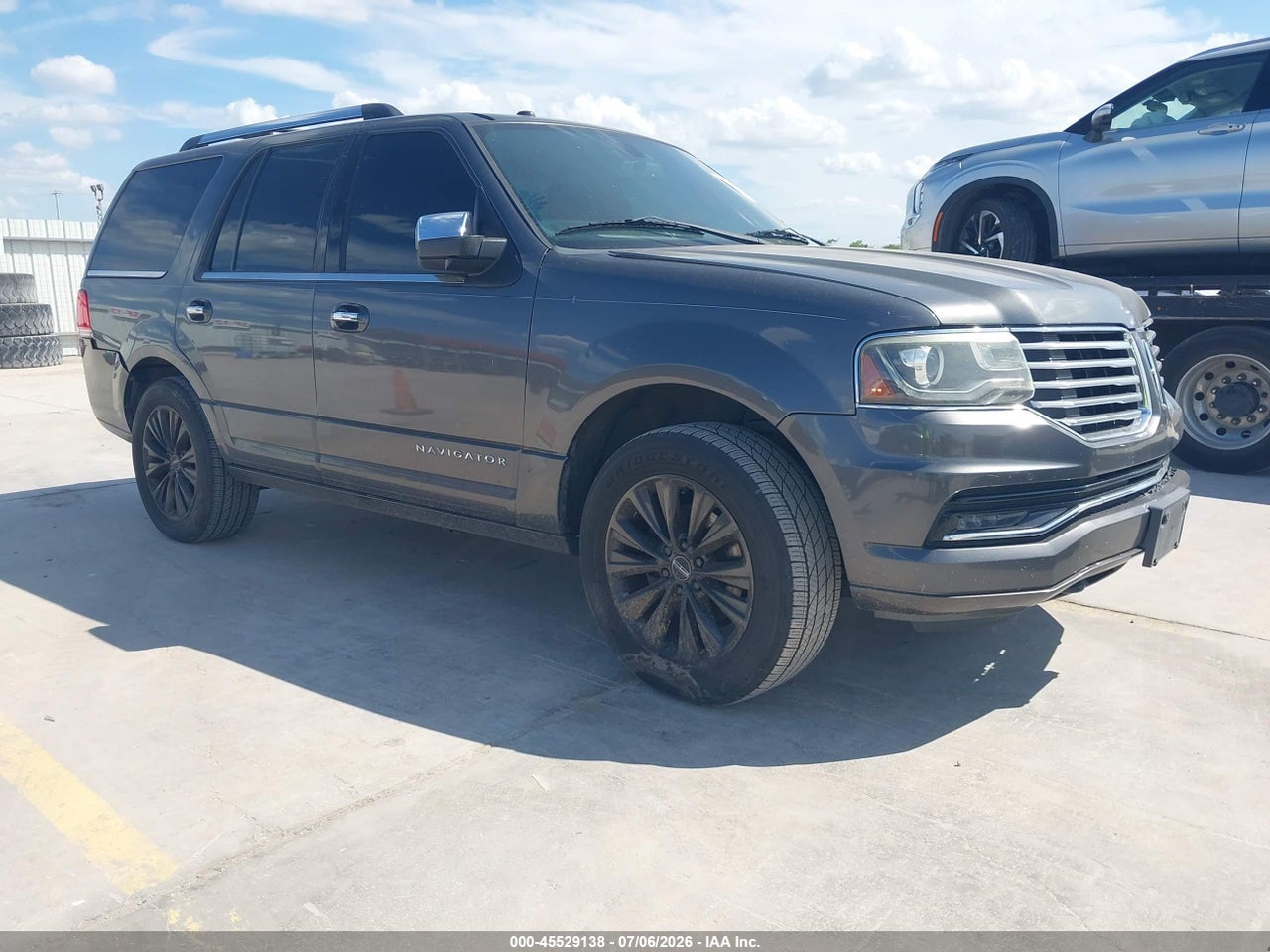 5LMJJ2HTXFE****** · 2015 LINCOLN NAVIGATOR
