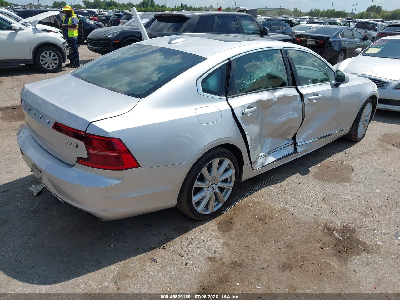 2020 VOLVO S90 T6 INSCRIPTION · 4/11
