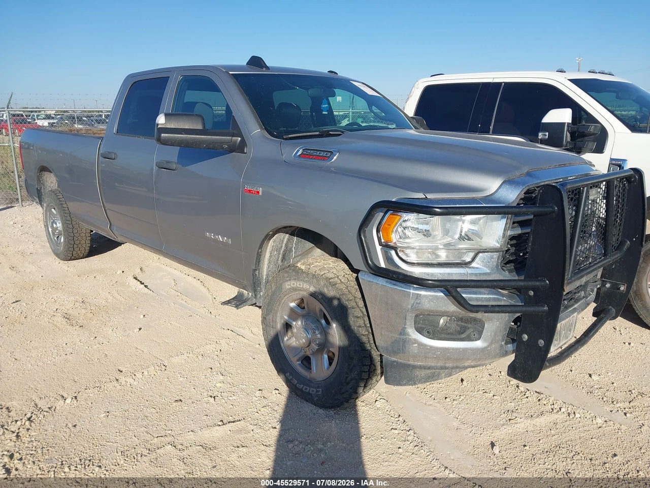 3C6UR5HJ1NG****** · 2022 RAM 2500 TRADESMAN  4X4 8' BOX