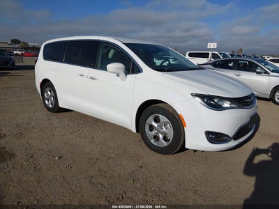 2C4RC1H76KR****** · 2019 CHRYSLER PACIFICA HYBRID TOURING PLUS