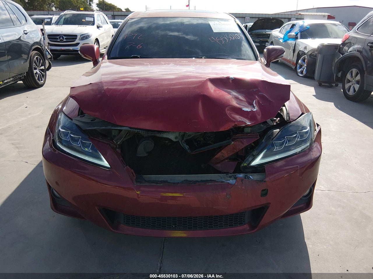 2011 LEXUS IS 250 · 6/11