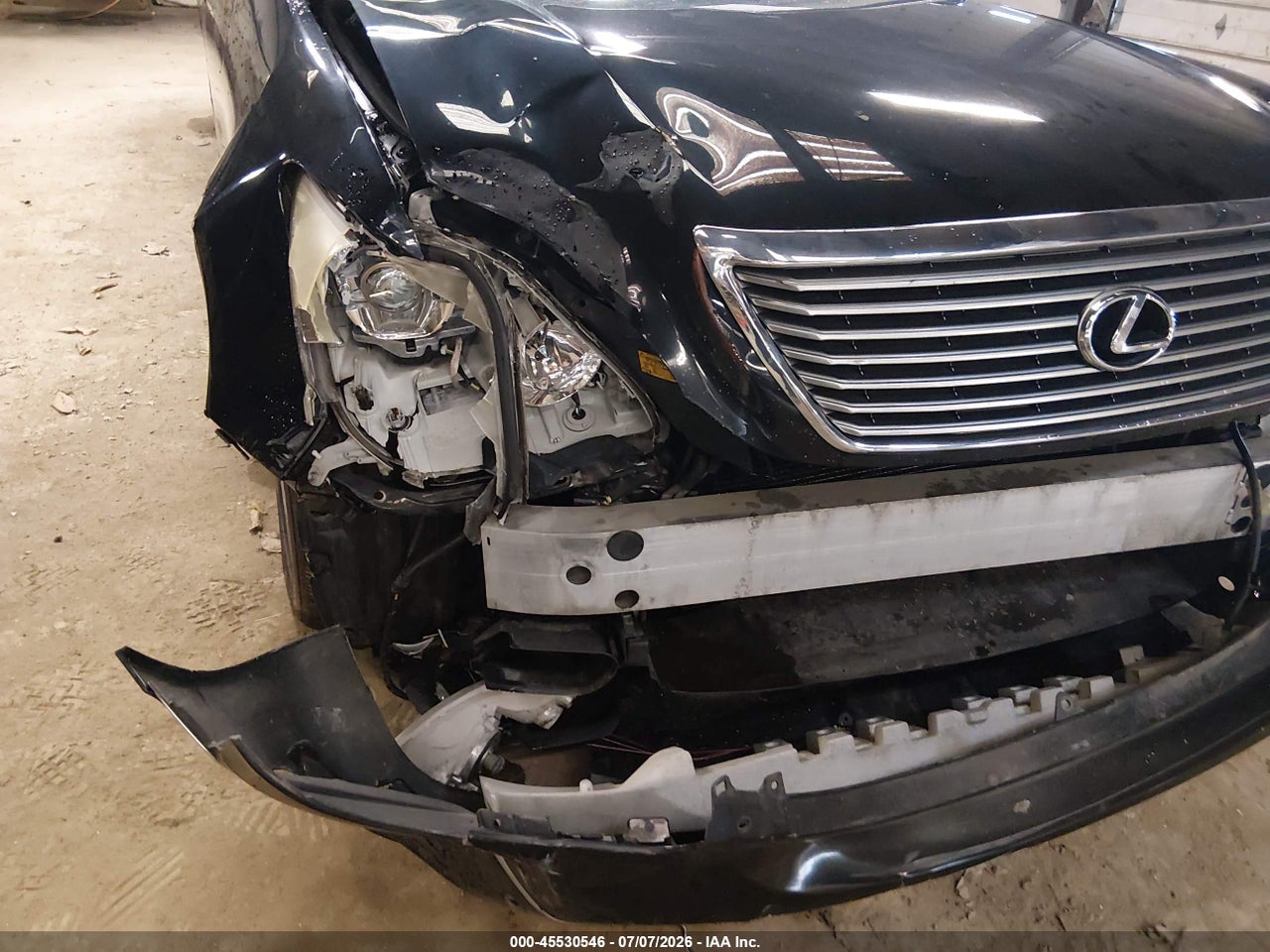 2004 LEXUS LS 430   · 6/11