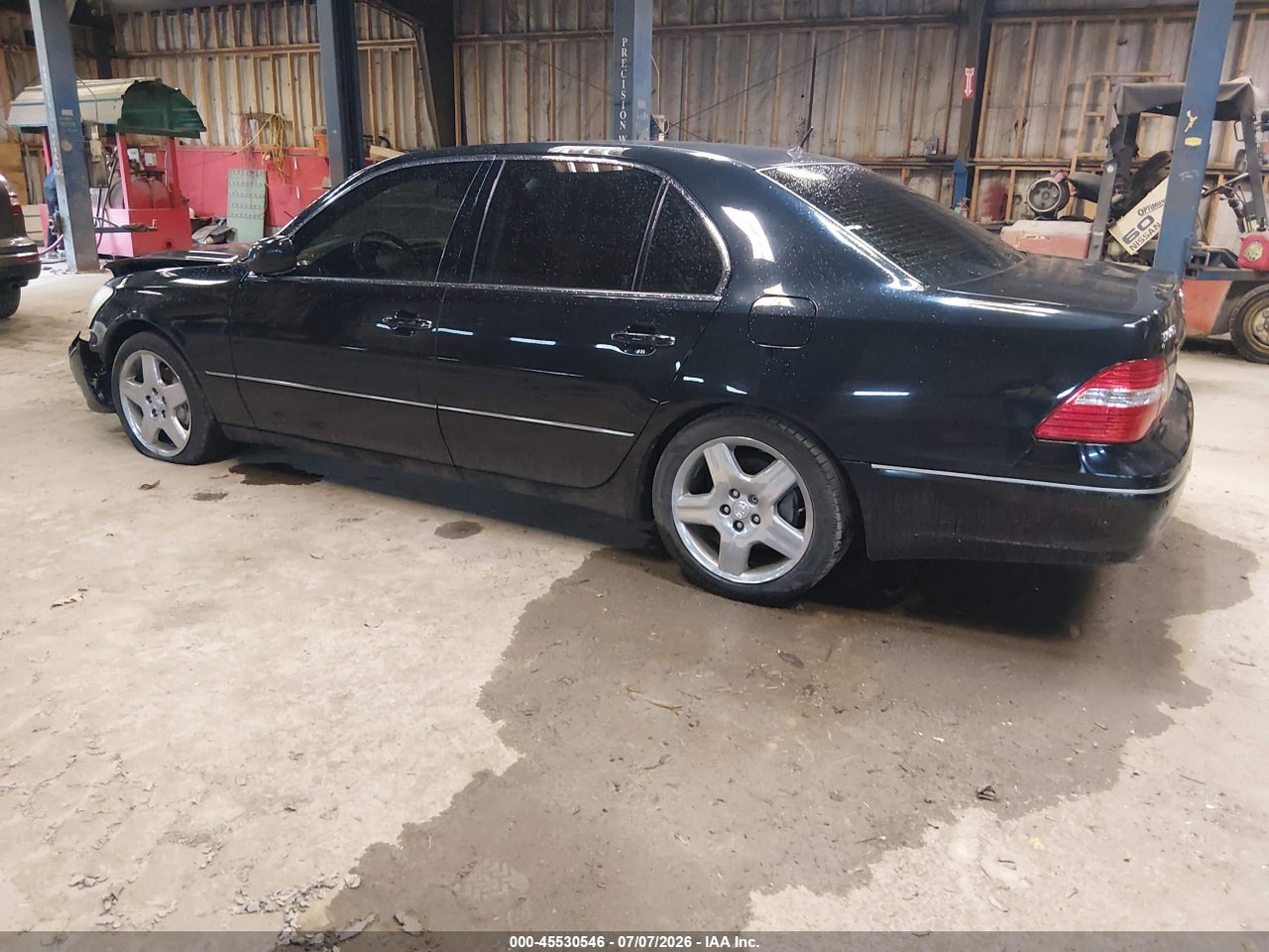 2004 LEXUS LS 430   · 3/11