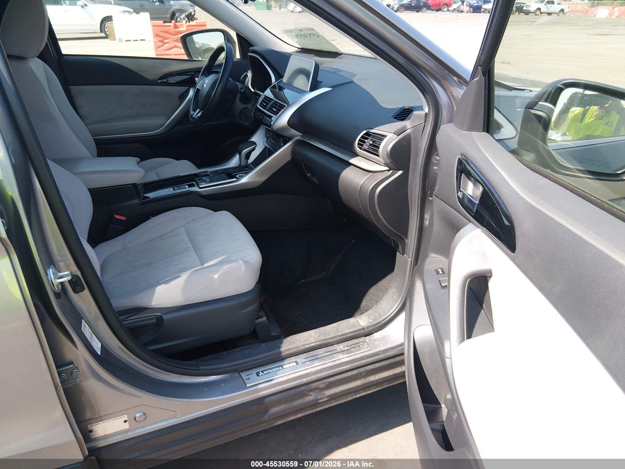2019 MITSUBISHI ECLIPSE CROSS SE · 5/11