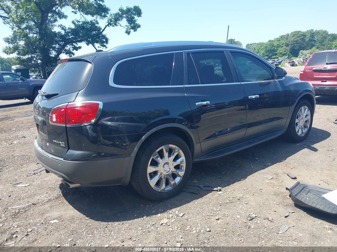 2011 BUICK ENCLAVE 2XL · 4/11