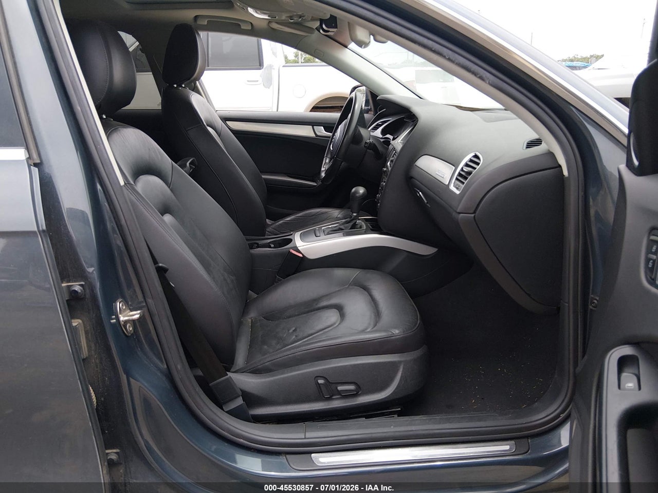 2010 AUDI A4 2.0T PREMIUM · 5/11