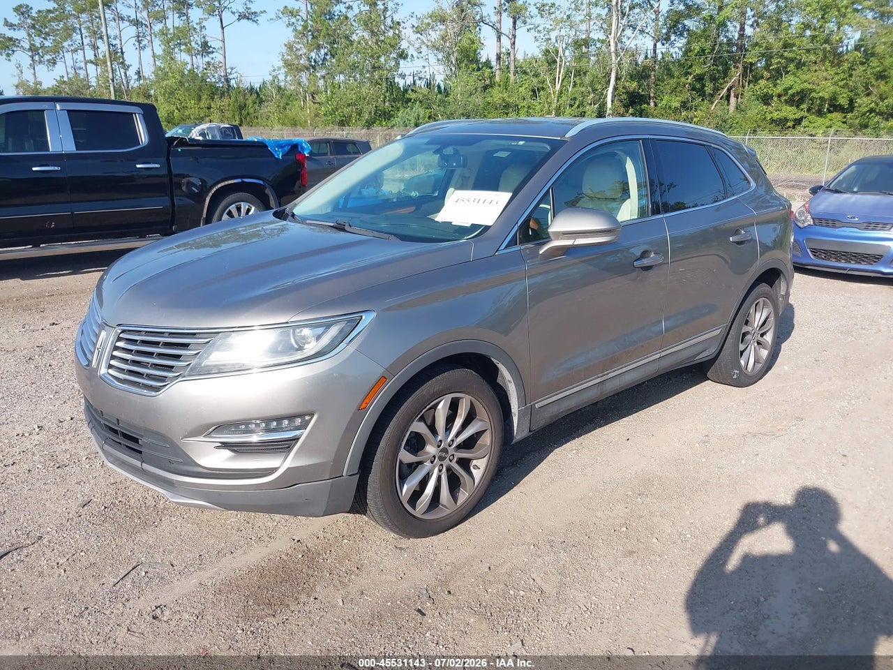 2016 LINCOLN MKC SELECT · 2/11
