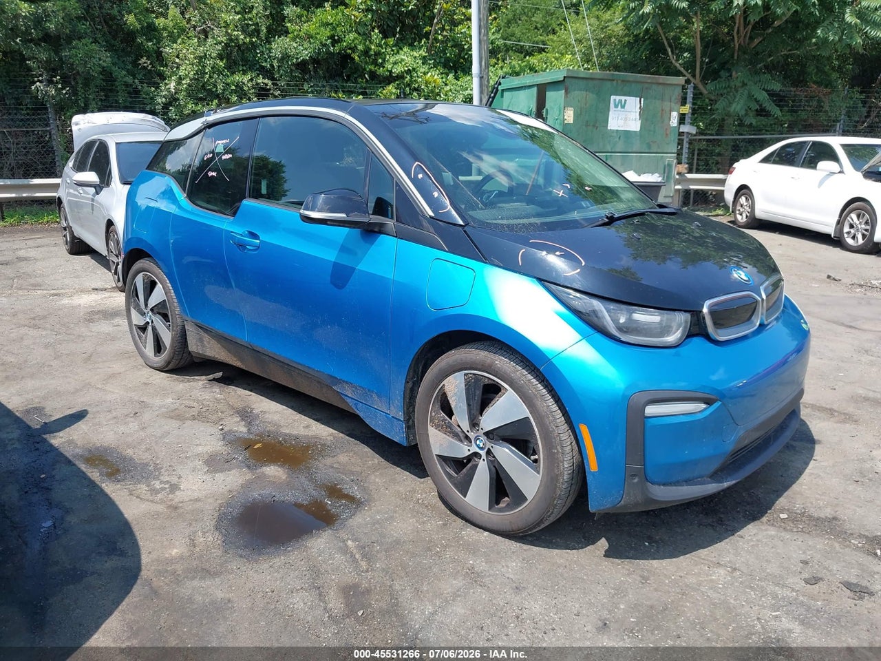 WBY7Z4C57JV****** · 2018 BMW I3 94AH W/RANGE EXTENDER