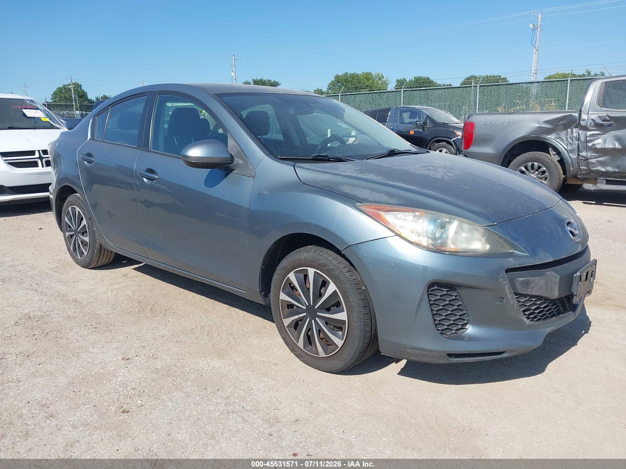 JM1BL1UP5D1****** · 2013 MAZDA MAZDA3 I SPORT