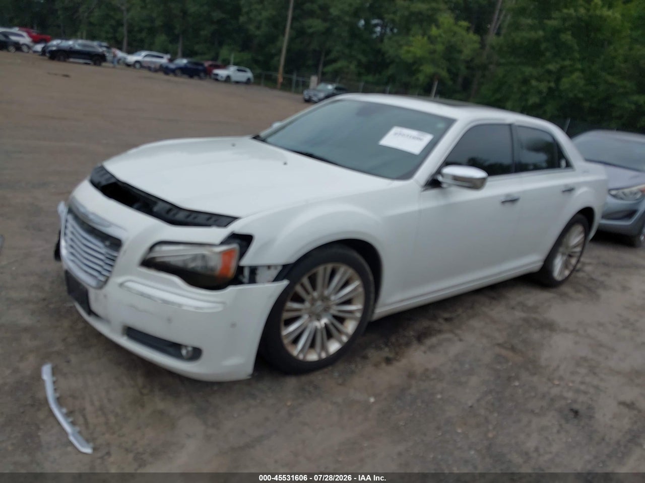 2011 CHRYSLER 300 LIMITED · 2/10
