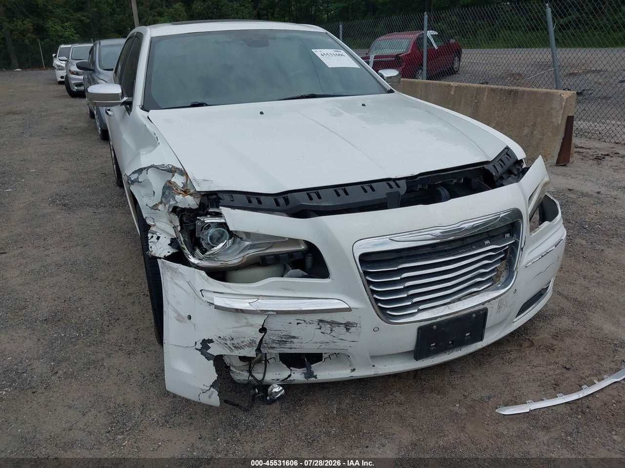 2011 CHRYSLER 300 LIMITED · 6/10