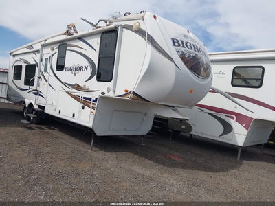 5SFBG3428DE****** · 2013 HEARTLAND BIGHORN 32 FT