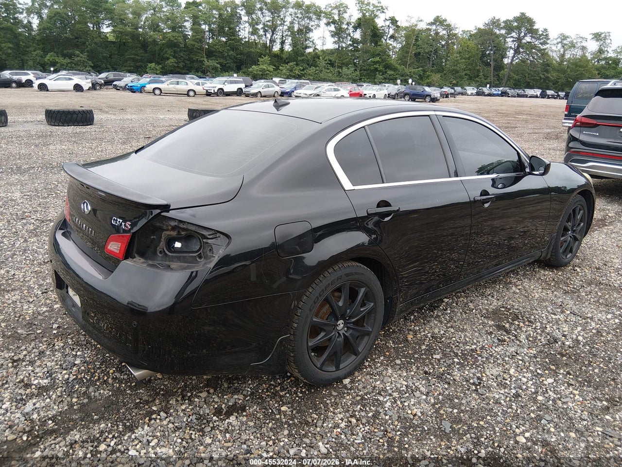 2013 INFINITI G37X · 4/11