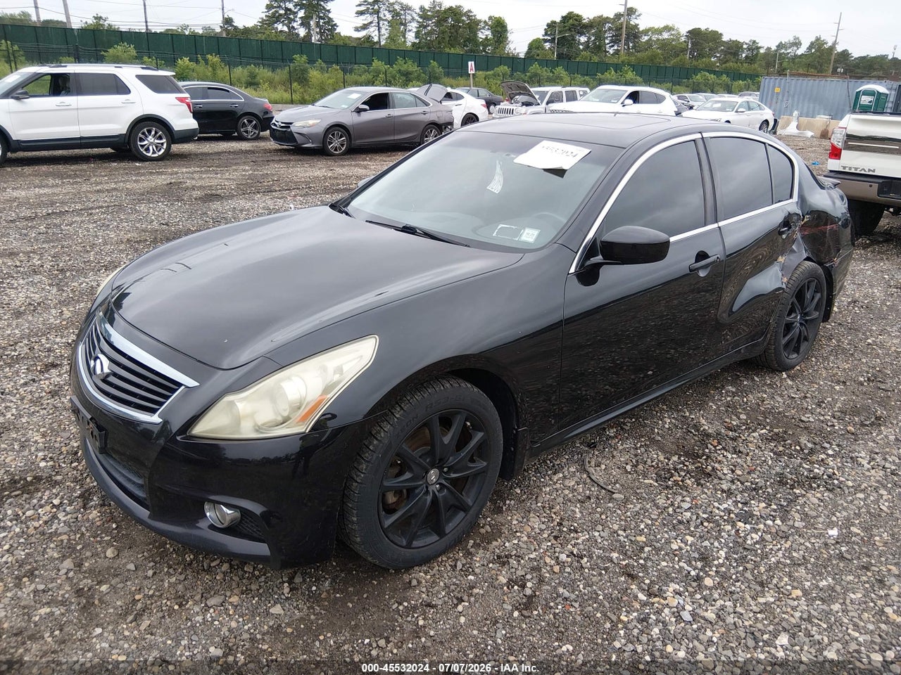 2013 INFINITI G37X · 2/11