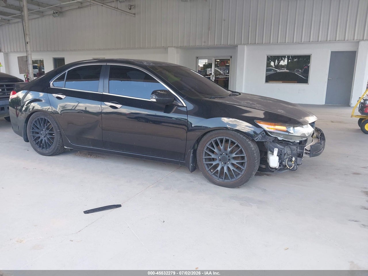 JH4CU2F69BC****** · 2011 ACURA TSX 2.4