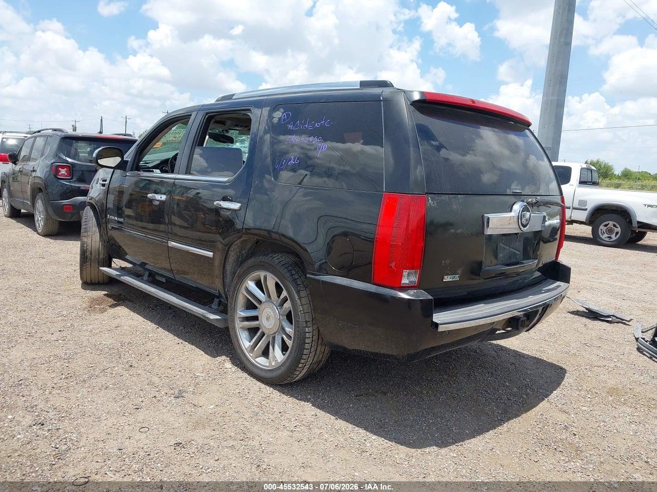 2009 CADILLAC ESCALADE STANDARD · 3/10