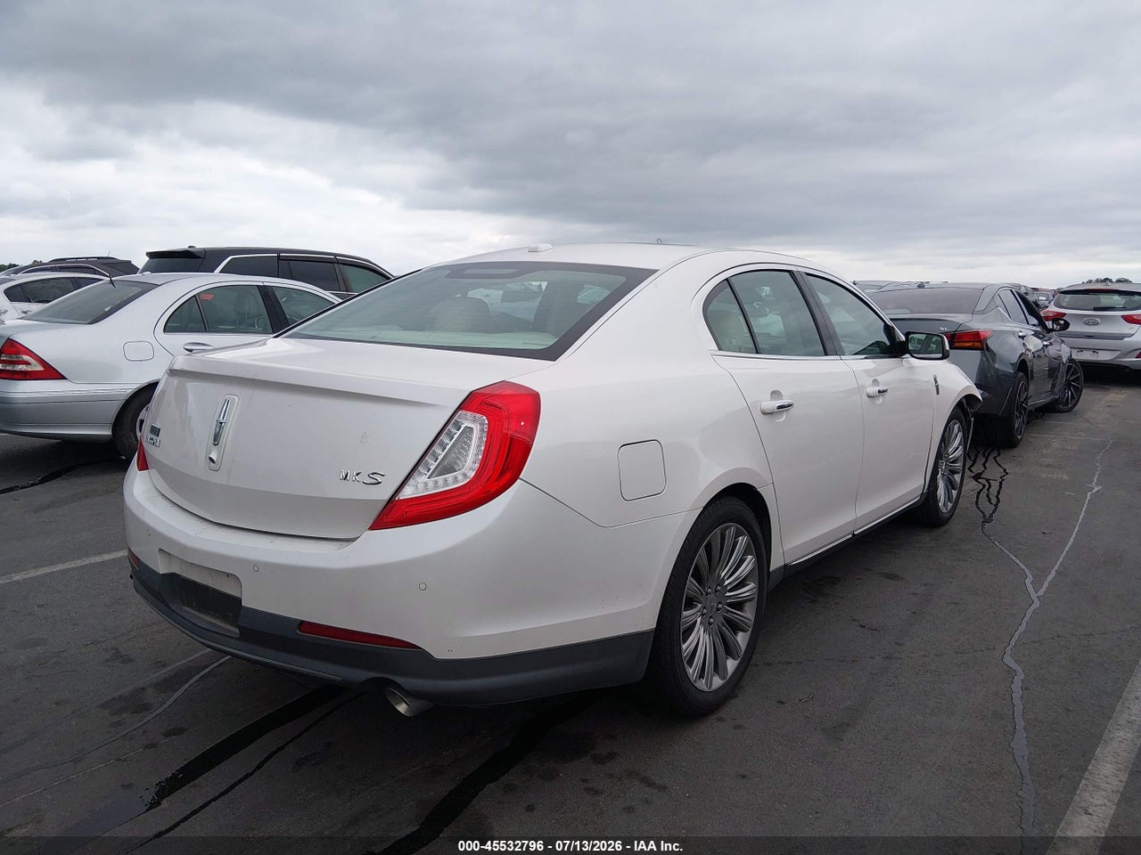 2014 LINCOLN MKS   · 4/11