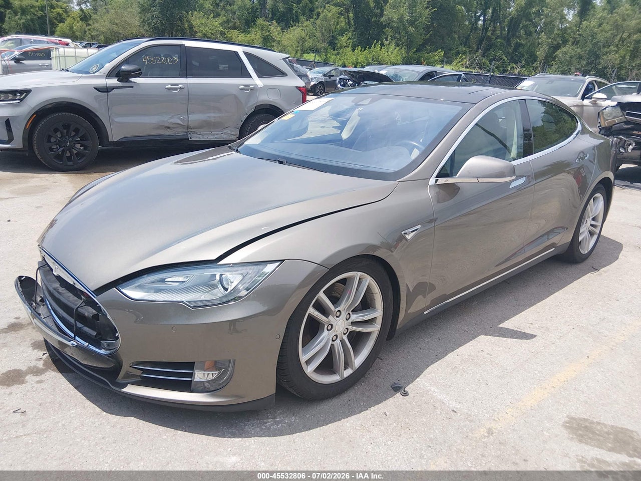 2015 TESLA MODEL S 70D/85D/P85D · 2/11